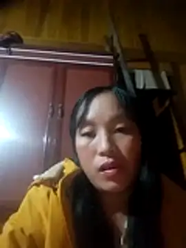 miss-su online show from November 8, 11:32 am