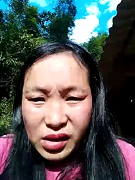 miss-su online show from February 27, 9:42 am