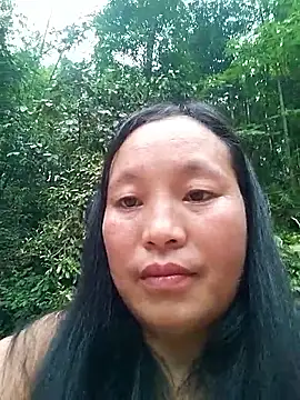 miss-su online show from April 17, 10:18 am