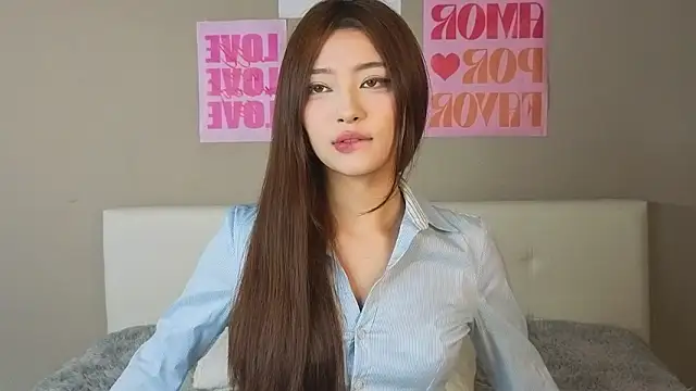 Snapshot of LaurelLeier chatting on February 22, 9:08 am LaurelLeier online show from February 22, 9:08 am