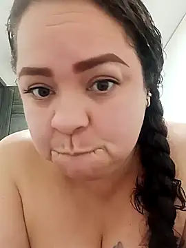 Snapshot of Miss_Adriana01 chatting on April 29, 5:17 pm Miss Adriana01 online show from April 29, 5:17 pm