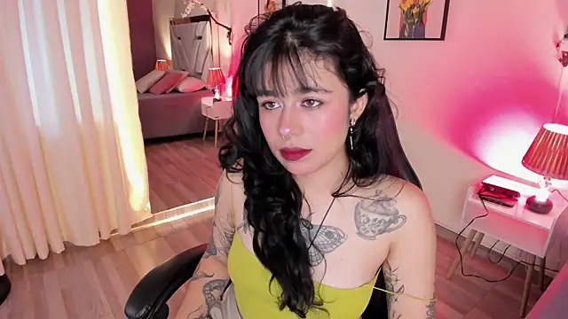 flower smith  online show from April 15, 12:01 pm