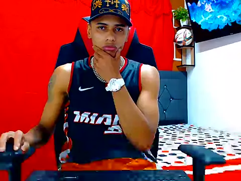 Snapshot of cristian_tayron1 chatting on July 13, 7:55 am cristian tayron1 online show from July 13, 7:55 am