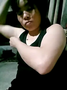 Snapshot of Maymay0033 chatting on November 5, 11:10 am Maymay0033 online show from November 5, 11:10 am