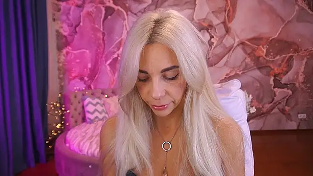 BellaRayyy online show from October 26, 2:01 pm