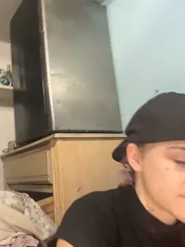 ittybittymeryssa online show from December 18, 10:49 pm