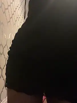 Snapshot of BootyliciousUK chatting on October 27, 9:19 pm BootyliciousUK online show from October 27, 9:19 pm