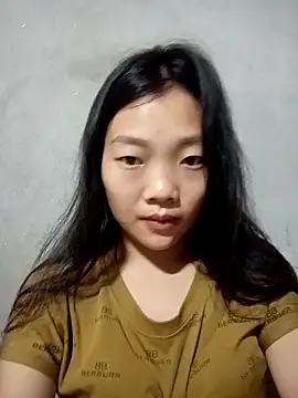 Snapshot of Ananine chatting on April 17, 10:57 pm Ananine online show from April 17, 10:57 pm