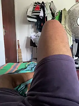 Snapshot of Senurak99 chatting on October 8, 8:12 am Senurak99 online show from October 8, 8:12 am