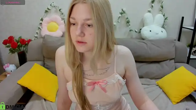 Sylvia Ortiz online show from March 18, 1:09 am