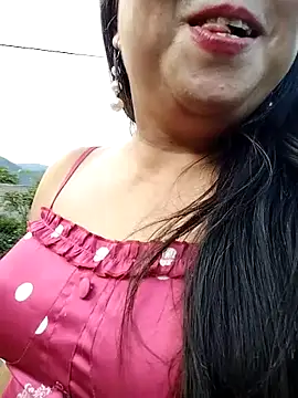 Snapshot of lusy-00 chatting on June 17, 10:28 am lusy-00 online show from June 17, 10:28 am