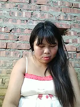 Snapshot of lusy-00 chatting on July 12, 9:33 am lusy-00 online show from July 12, 9:33 am