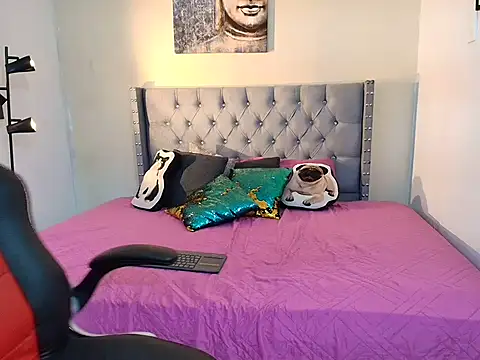 stewart mateo  online show from November 4, 1:59 am