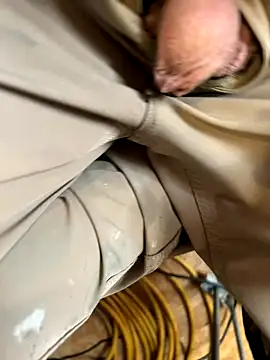 Snapshot of Darekjapa chatting on September 27, 10:31 am Darekjapa online show from September 27, 10:31 am