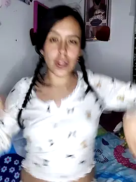 Snapshot of Queen_Ashly chatting on June 5, 2:29 am Queen Ashly online show from June 5, 2:29 am