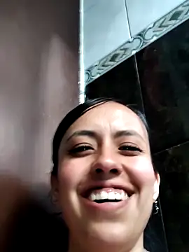 Snapshot of Queen_Ashly chatting on June 6, 9:08 pm Queen Ashly online show from June 6, 9:08 pm