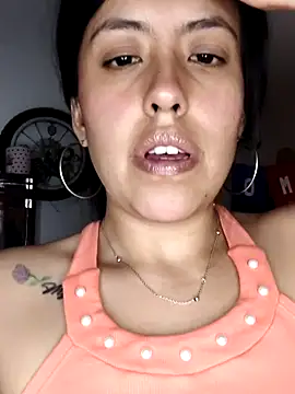 Snapshot of Queen_Ashly chatting on July 5, 4:19 am Queen Ashly online show from July 5, 4:19 am