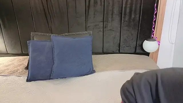 Snapshot of LiaMonroee_ chatting on June 3, 12:08 pm LiaMonroee online show from June 3, 12:08 pm