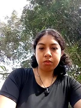 Snapshot of Syndel23 chatting on April 25, 2:47 pm Syndel23 online show from April 25, 2:47 pm