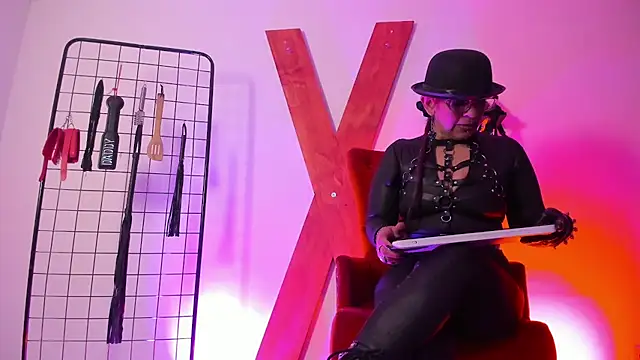 Miss Mirandaa online show from November 22, 2:16 pm