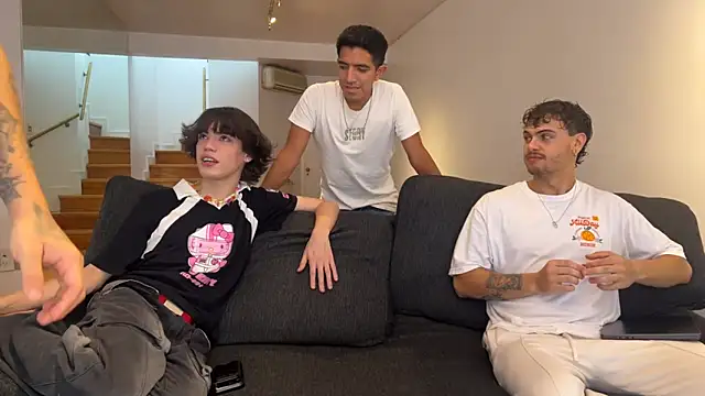 lenruy online show from April 3, 8:29 pm