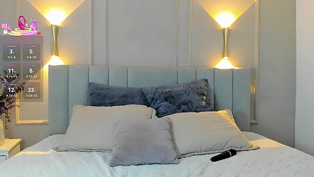 victoria bourne online show from September 20, 7:04 pm