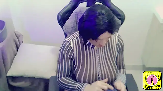 Snapshot of Morgane818181 chatting on January 9, 8:10 pm Morgane818181 online show from January 9, 8:10 pm