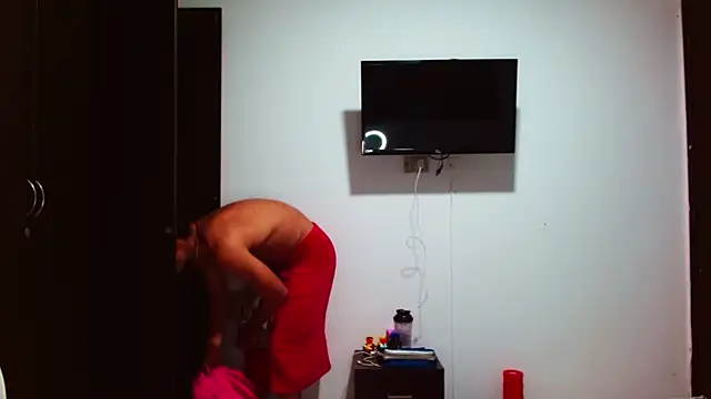 Snapshot of babysebasxxx chatting on October 17, 4:04 am babysebasxxx online show from October 17, 4:04 am