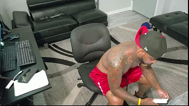 SLANGONDEMHOES online show from October 13, 4:07 pm