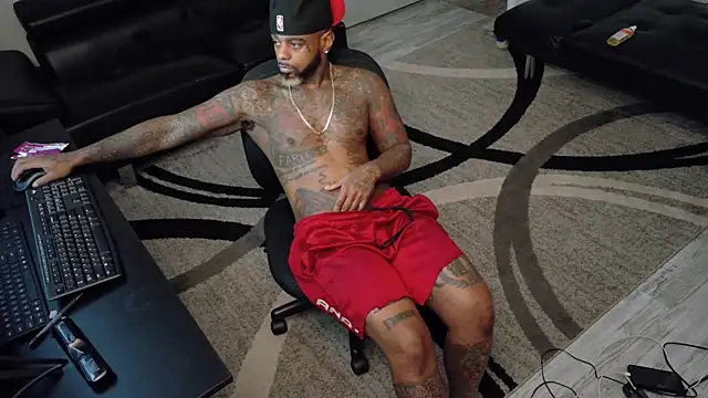 SLANGONDEMHOES online show from October 17, 5:21 am