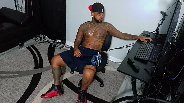 SLANGONDEMHOES online show from November 14, 7:23 pm