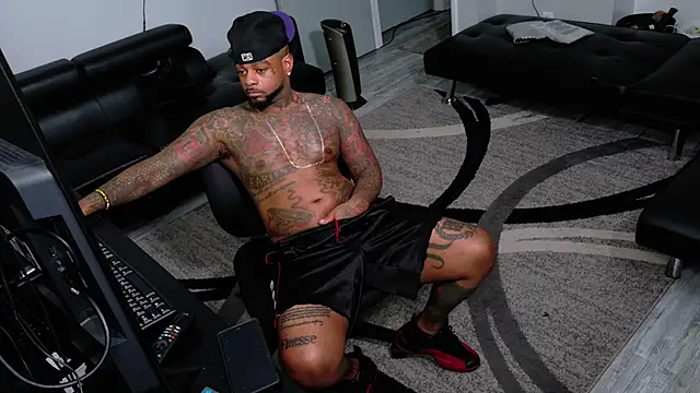 SLANGONDEMHOES online show from March 24, 10:04 pm