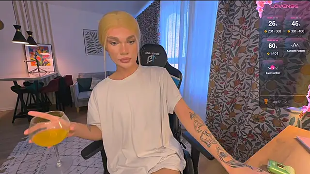 my-muse online show from October 3, 12:35 pm