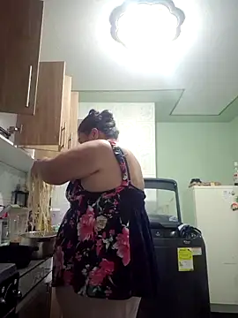 curvy diva  online show from November 21, 11:14 pm