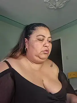 curvy diva  online show from February 19, 9:44 pm