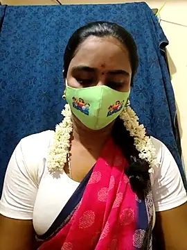 mini-queen online show from November 11, 1:22 pm