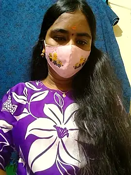 mini-queen online show from March 1, 3:03 pm