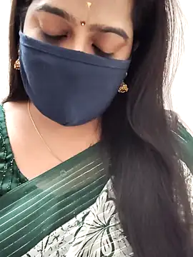 Snapshot of saritha29 chatting on April 26, 9:40 am saritha29 online show from April 26, 9:40 am