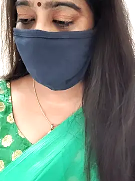 Snapshot of saritha29 chatting on May 15, 5:47 am saritha29 online show from May 15, 5:47 am