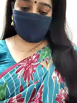 Snapshot of saritha29 chatting on July 21, 9:33 am saritha29 online show from July 21, 9:33 am