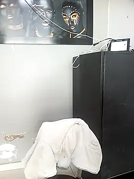 snow belle online show from January 8, 3:03 pm