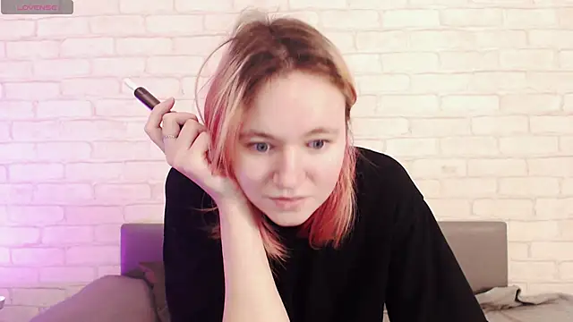 Ericha Stone online show from February 2, 8:13 am