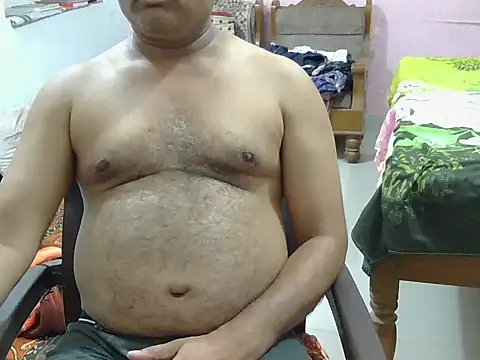 Snapshot of funamit830 chatting on April 25, 5:32 pm funamit830 online show from April 25, 5:32 pm