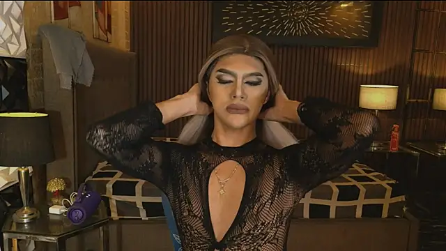 ElegantKellyTS online show from May 17, 6:37 pm
