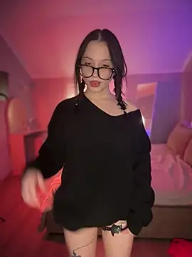 YourLittleDevil online show from March 20, 5:23 am