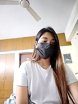 midnightmuse-03 online show from March 17, 3:04 pm