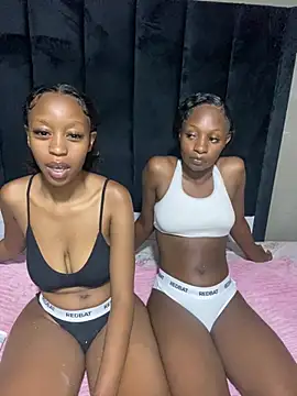 SexyPetitex25 online show from January 5, 6:55 pm