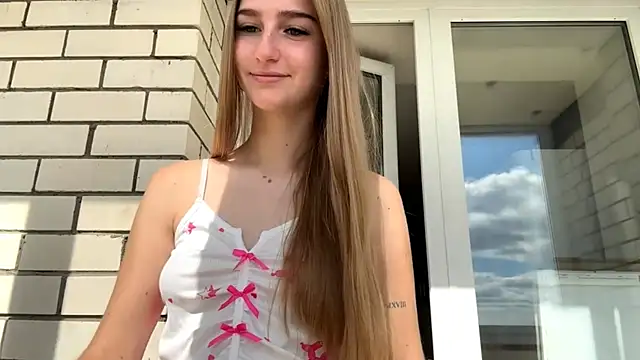 SweetJinny88 online show from September 12, 7:08 am