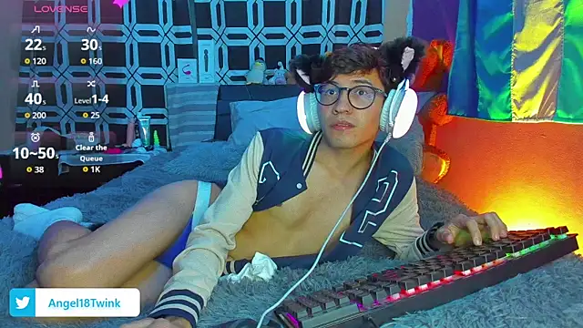 Lunarie  online show from October 2, 1:01 am