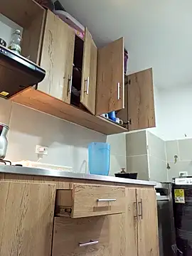 Snapshot of Alisson_Morgann chatting on December 18, 12:00 pm Alisson Morgann online show from December 18, 12:00 pm